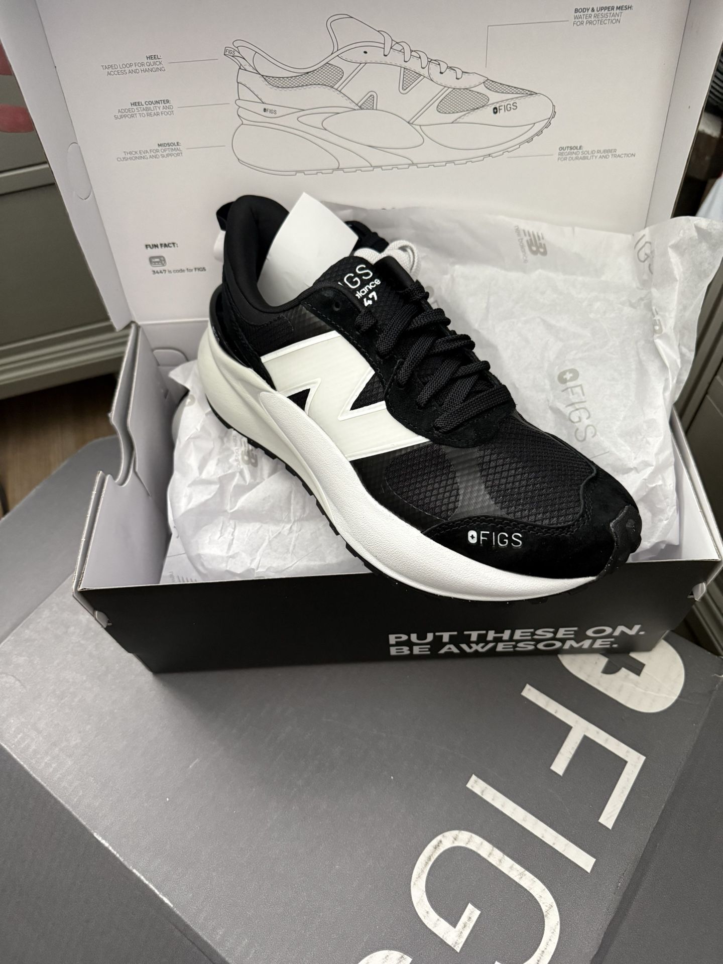 FIGS | NEW BALANCE 3447