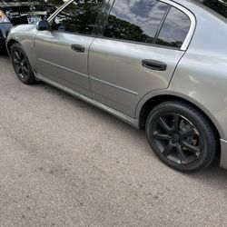 2005 Infiniti G35x 