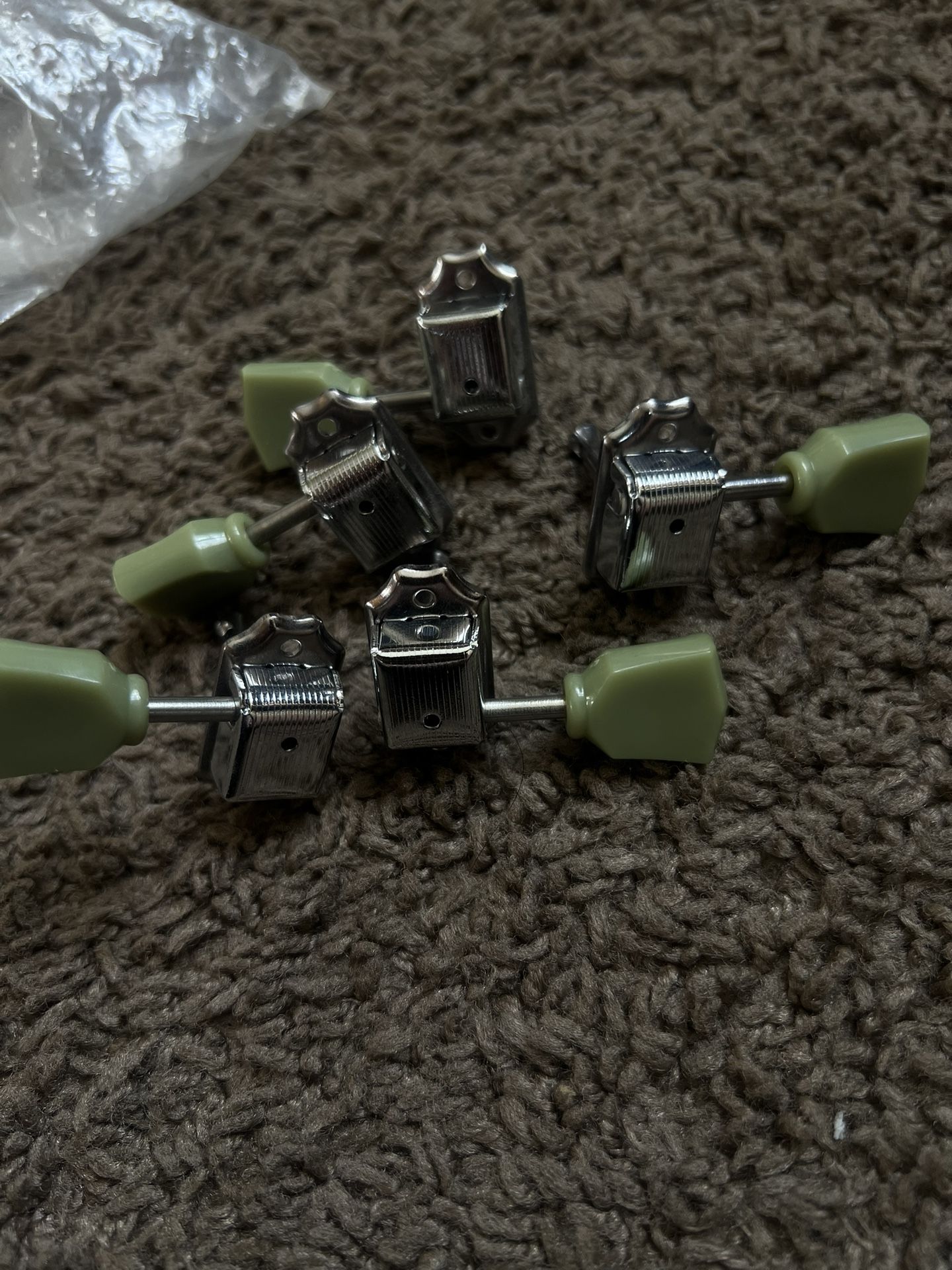 Tuners For Guitar/ Afinadores Para Guitara