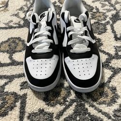 Borough Low Recraft Black & White shoes