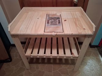 Wood potting bench