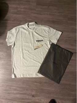Essential shirt size Medium