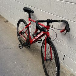 Eurobike Road Bike – Lightweight & Fast
