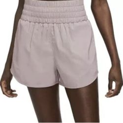 *Williamsfield & Higley* Nike One Training Dri-FIT ultra high rise shorts size L 3-inch