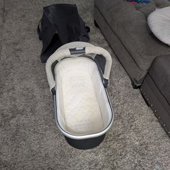 Uppababy bassinet with stand