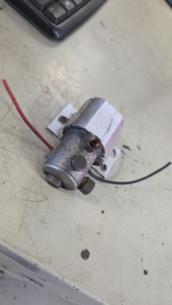Brake Line Lock