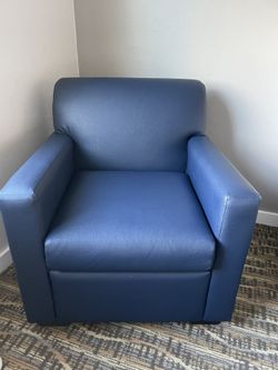 Club Chair 