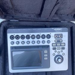 Qsc Touchmix 8 channel digital mixer
