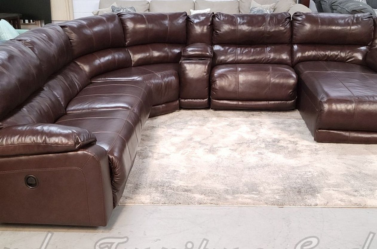 GENUINE LEATHER RECLINING SECTIONAL SOFA WITH CHAISE!!! PREVIOUSLY OWNED