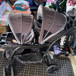 GRACO: 2 En 1 Baby Stroller In Excellent Condition