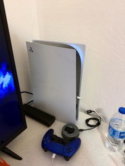 PS5 w/ Controller