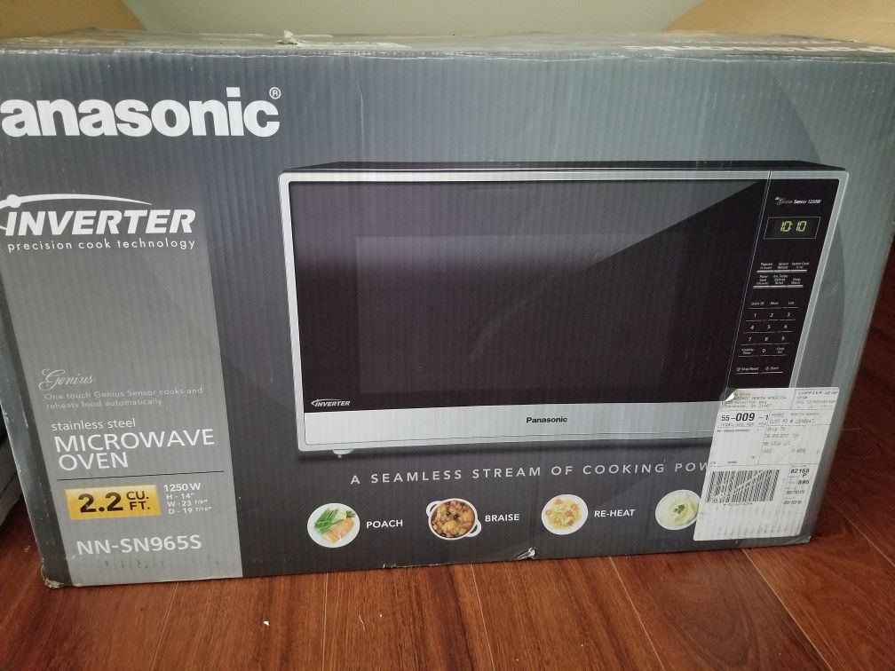 Panasonic NN-SN965S 2.2 cu. ft. 1250 Microwave Oven
