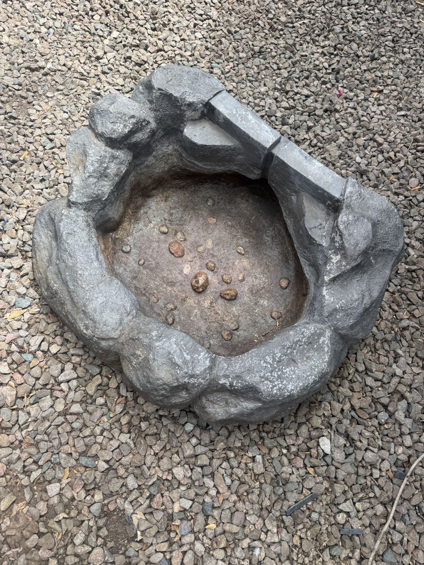 Mini fish pond