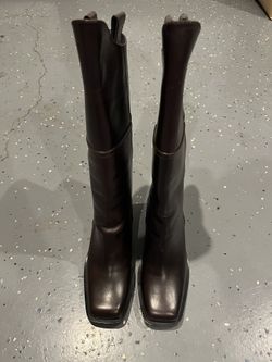 CHANEL BOOTS WOMENS SIZE 8