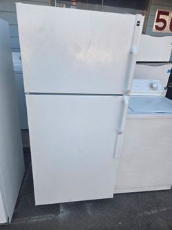 Ge Top And Bottom Refrigerator Apartment Size Warranty Financing With Snap If You Qualify Reconditioned With New Parts