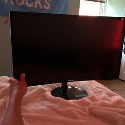 Selling Gaming Monitor 
