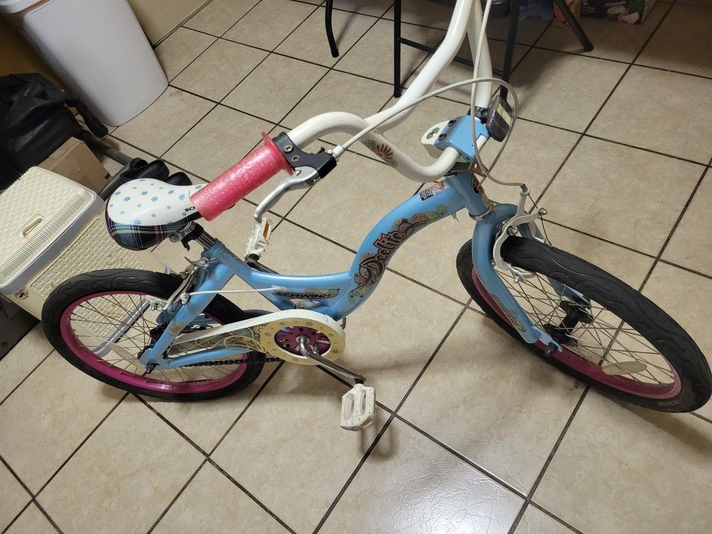 Schwinn Girls Bike
