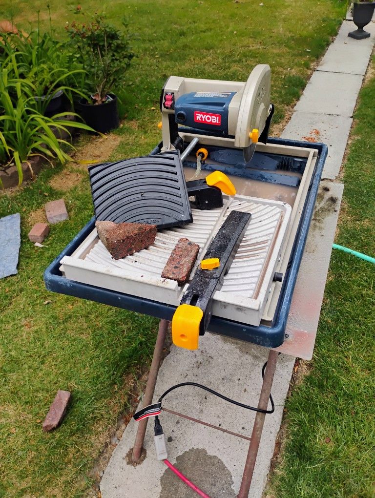 Ryobi 7" Tile Saw
