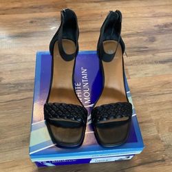 New! White Mountain Women’s Dress Sandals. Black,  Size 7.5