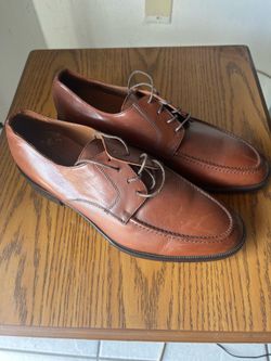 Shoe