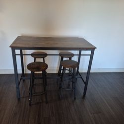Counter Height Table With 4 Stools 
