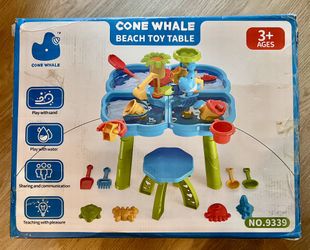 Beach toy table