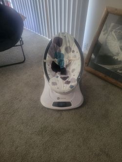 Baby swing