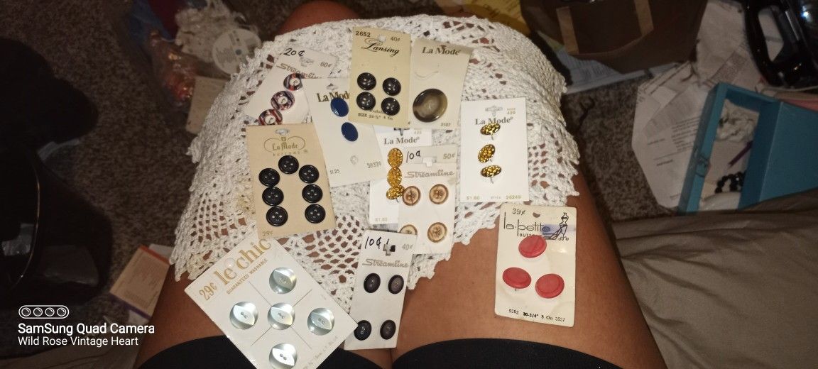Grandmas VINTAGE BUTTON LOT!!!!!