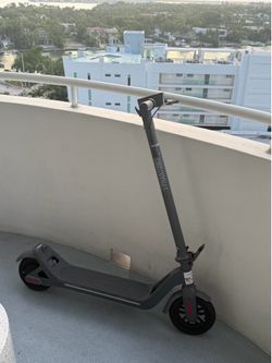 Electric Scooter (for parts or repair)