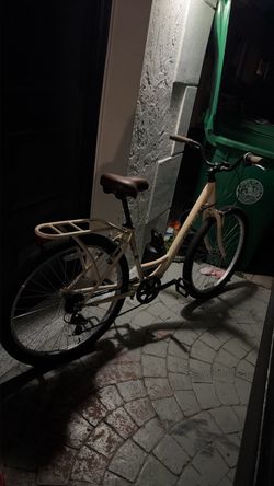 Concord Cruiser Bike with Rear Rack