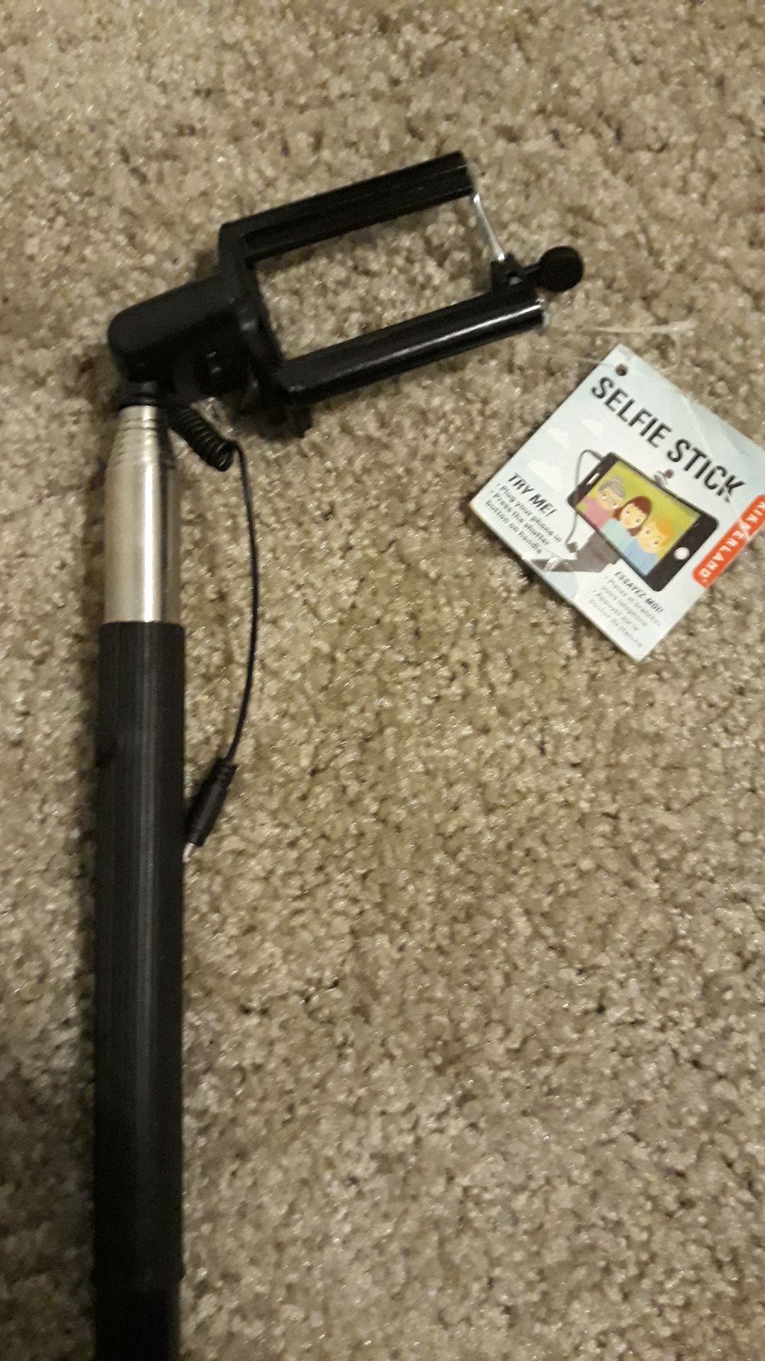 SELFIE STICK KIKERLAND