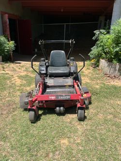 Zero turn Toro lawnmower Z Master