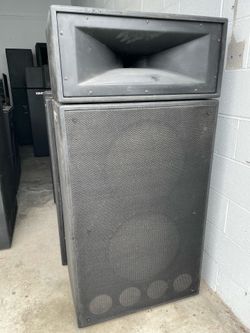 Klipsch KP-450 Double 15” with K-60-M Horn.