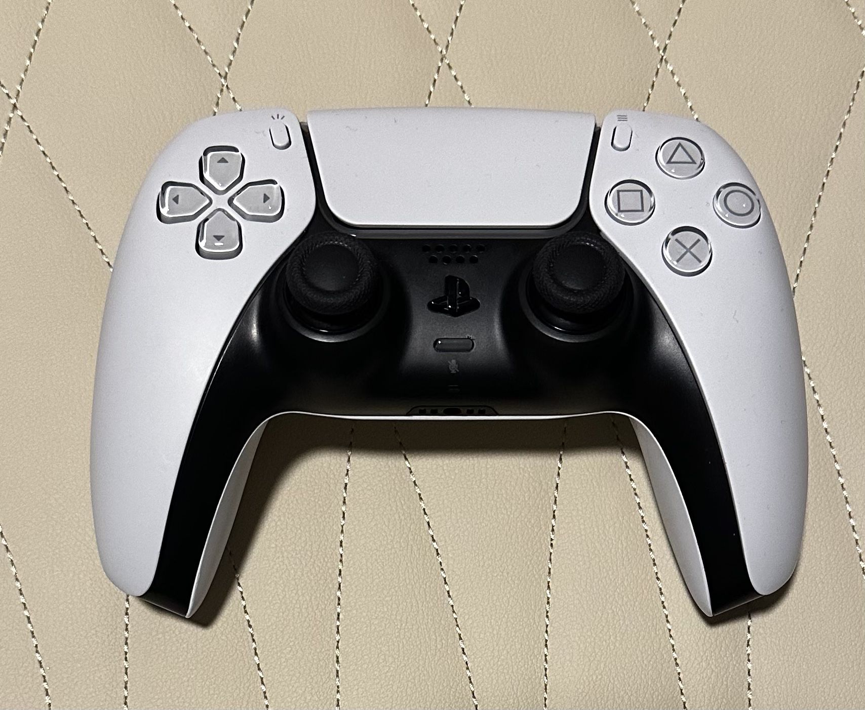 PS5 DualSense Controller