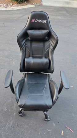 Gaming chair