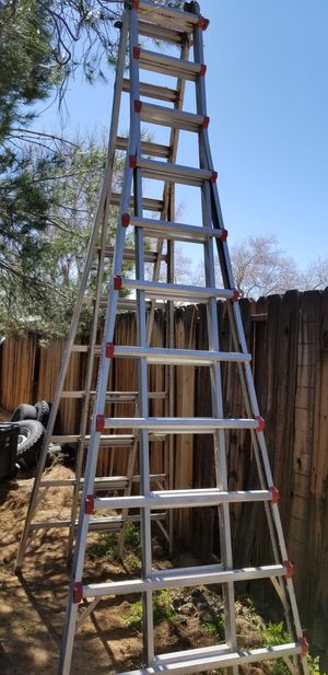 Photo LITTLE GIANT LADDER Made in USA 21 ft High