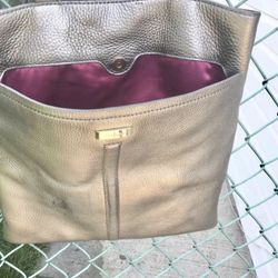 Preowned Cole Haan Silver Metallic Pebble Grain Handbag + Matching Wallet 