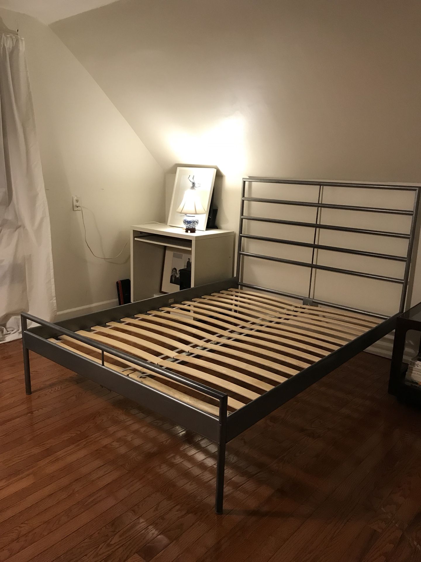 Heimdal sale bed frame