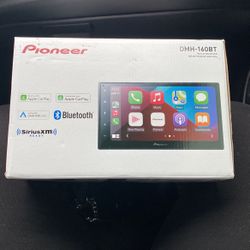 Pioneer DMH-160bt Stereo for Sale in Acampo, CA - OfferUp