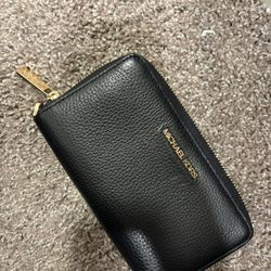 Michael Kors wallet 