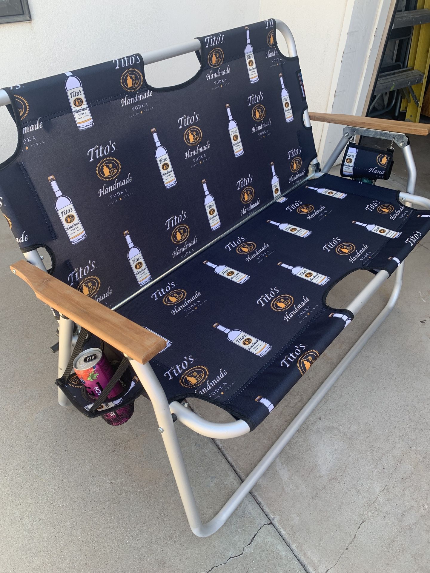 Tito’s Sport Chair