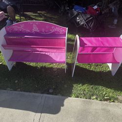 Disney princess book or toy organizer