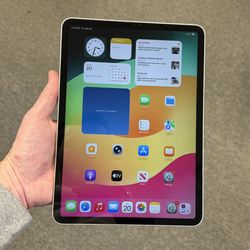iPad Pro 11” 64GB WiFi + Cellular Unlocked 