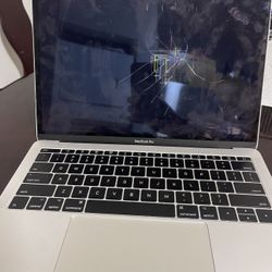 Mac Book Pro 13" Screen broken Negotiable
