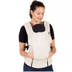New Mountain Buggy Juno Baby Carrier Bundle, Sand

New in retail box.
