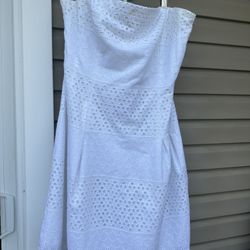 New York & Company White Eyelet Lace DRESS. Size 16 . No Straps. 