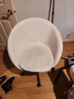 Desk chair