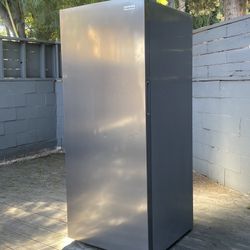Frigidaire Freezer 16cuft