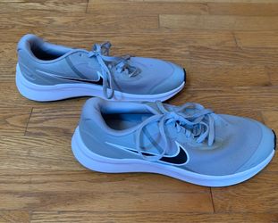 New Nike Star Runner 3 GS Grey Kids Size 6.5Y or Womens Sz 8 - NEW NWOT