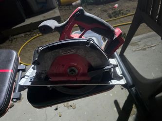 Milwaukee battery skill saw